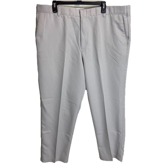 Dockers Golf Pants Khaki Gray Stone Relaxed Fit Chino Flat Front 42 X 32 New - Picture 1 of 9